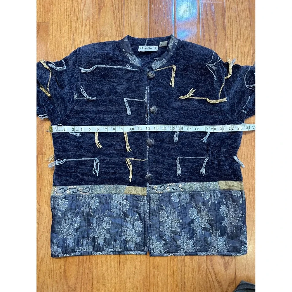 VTG Flashback Women's Navy Blue‎ Jacket with Embroidered Accents Floral Border M